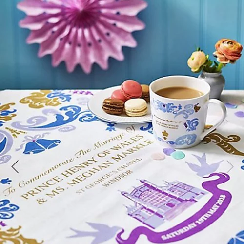 Τα Marks and Spencer τιμούν τον βασιλικό γάμο!