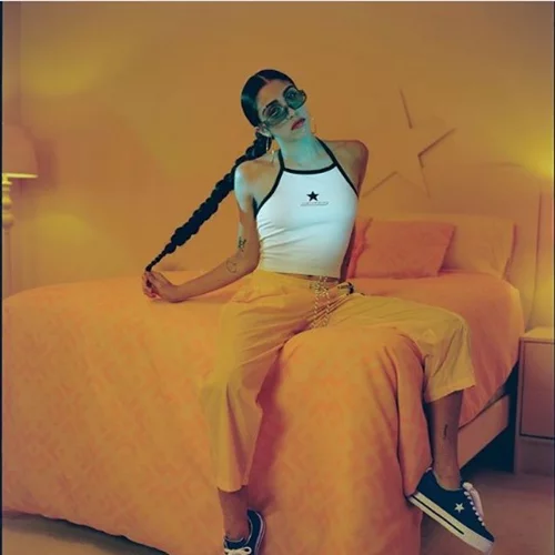 Lourdes | Η κόρη της Madonna φωτογραφίζεται και... διχάζει!