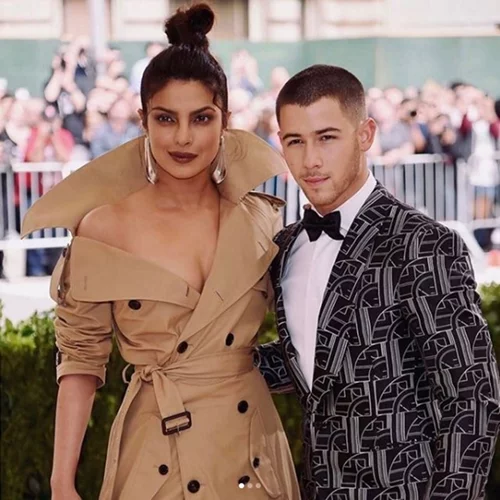 Priyanka Chopra & Nick Jonas | Μόλις αρραβωνιάστηκαν!