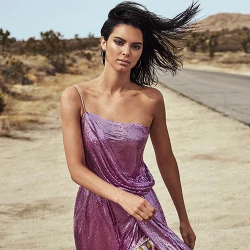 Kendall Jenner | Πώς νιώθει που η μικρή της αδερφή έγινε μητέρα;
