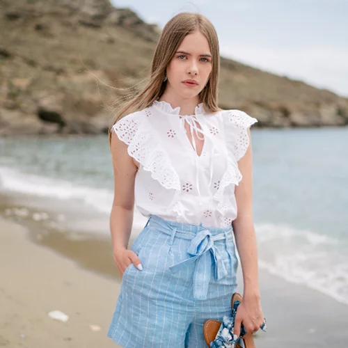 Under the Sun by H&M Διαγωνισμός | Aκολούθησε την Αναστασία Τσιλιμπίου στην Τήνο και κέρδισε την ίδια μοναδική εμπειρία