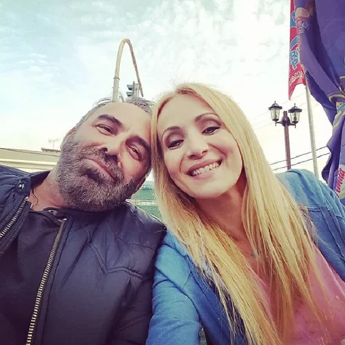 Γρηγόρης Γκουντάρας - Ναταλί Κάκκαβα | Γιόρτασαν 8 χρόνια γάμου