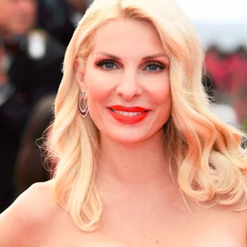 Ελένη Μενεγάκη | Η τελευταία φωτογραφία στις Κάννες πριν επιστρέψει στην Ελλάδα