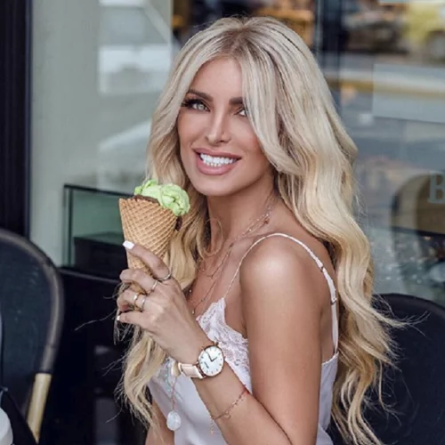 Κατερίνα Καινούργιου | Ανοιξιάτικη βόλτα στην Κηφισιά