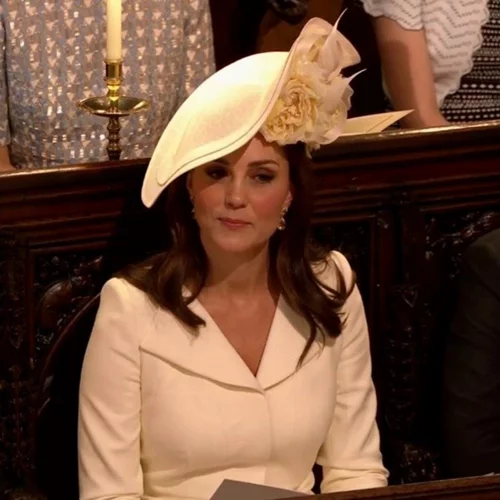 Kate Middleton: Mάθε τα πάντα για το outfit που φόρεσε στο βασιλικό γάμο