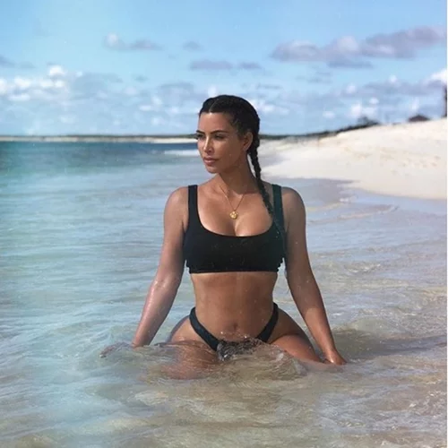 Kim Kardashian | Ένα αγνώριστο ... throwback!