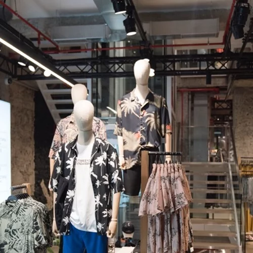 Bershka | Μόλις εγκαινίασε το flagship κατάστημά της στην οδό Ερμού!