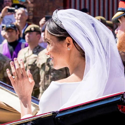 Ποια διάσημη απόχρωση βερνικιού επέλεξε η Meghan Markle για την ημέρα του γάμου της;