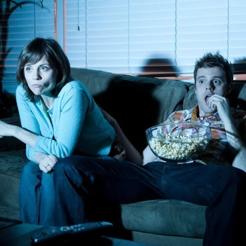 Mπορεί το Netflix να κάνει κακό στην ερωτική σου ζωή;