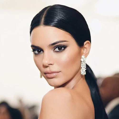 Kendall Jenner | Η γυμνή φωτογράφιση στο εντυπωσιακό εξώφυλλο της Vogue