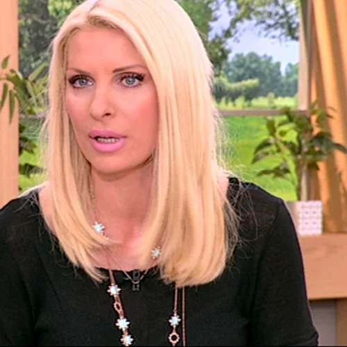 Ελένη Μενεγάκη | Το παρασκήνιο του ταξιδιού στις Κάννες