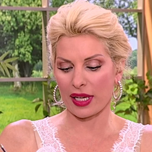 Ελένη Μενεγάκη | Το απρόοπτο τηλεφώνημα στον αέρα της εκπομπής της!