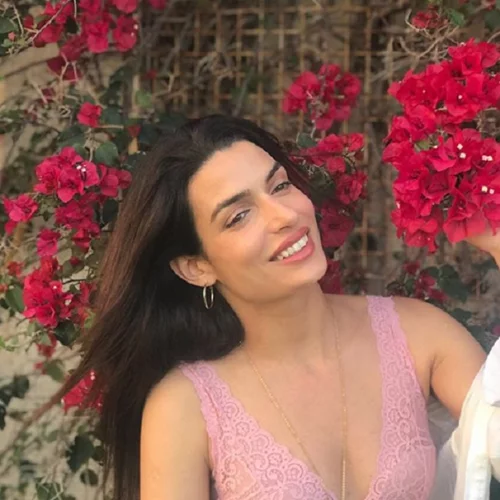 Τόνια Σωτηροπούλου |  Έκπληξη στον Κωστή Μαραβέγια για τα γενέθλιά του