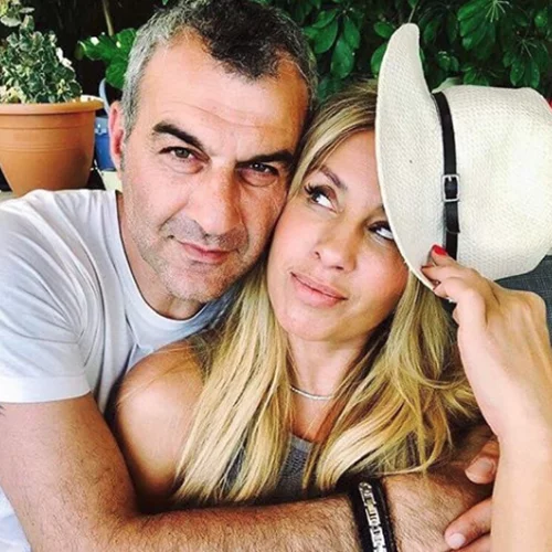 Γωγώ Μαστροκώστα – Τραϊανός Δέλλας | Βραδινή έξοδος στη Θεσσαλονίκη