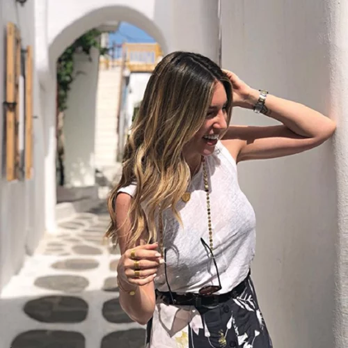 Αθηνά Οικονομάκου | Βόλτα στη Μύκονο με τον γιο της