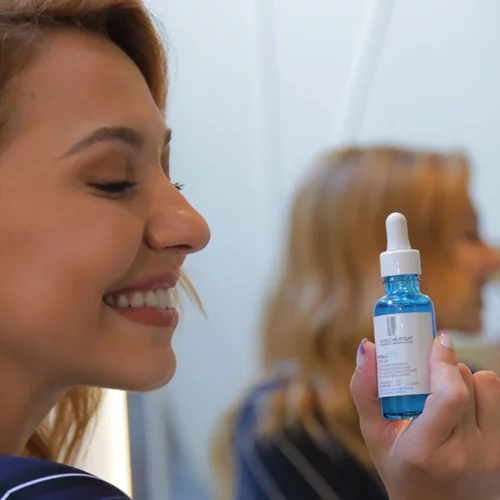 Δοκιμάζουμε τη νέα αντιγηραντική σειρά της La Roche Posay και ορίστε τα δικά μας σχόλια!