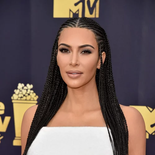 Kim Kardashian | Δεν φαντάζεσαι τι χρώμα έκανε τα μαλλιά της