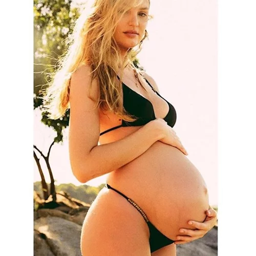 Candice Swanepoel | Μας συστήνει για πρώτη φορά το γιο της