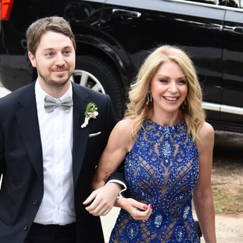 Έλλη Στάη | Τι επέλεξε να φορέσει στον γάμο του γιου της;