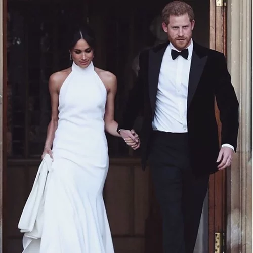 Meghan Markle | Κι όμως το δεύτερο νυφικό της έκρυβε κάτι!