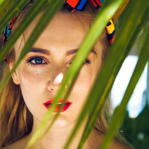 Πώς φεύγουν τα μαύρα στίγματα | 6 φυσικοί τρόποι για να απαλλαγείς