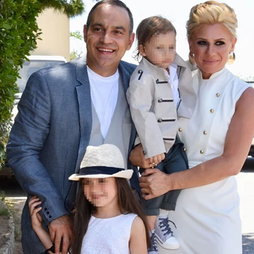 Κατερίνα Καραβάτου – Κρατερός Κατσούλης | Βάφτισαν τον γιο τους!