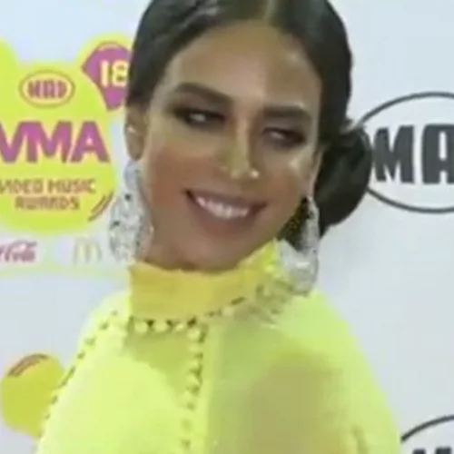 Κατερίνα Στικούδη | Με μονόπετρο στο red carpet των MAD VMA!