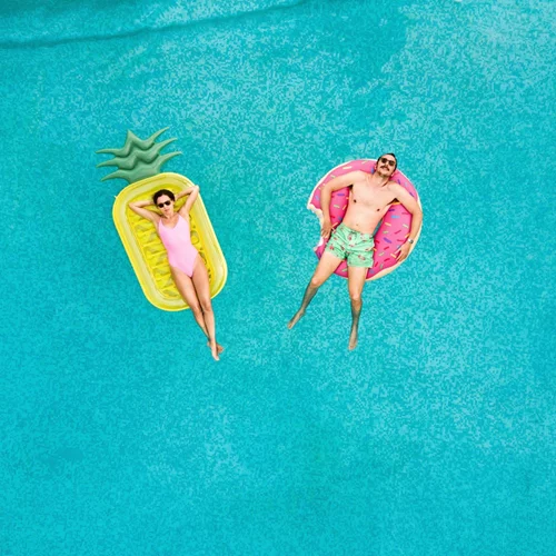 Τι να γνωρίζεις πριν ξεκινήσεις τα μπάνια (και) σε πισίνες