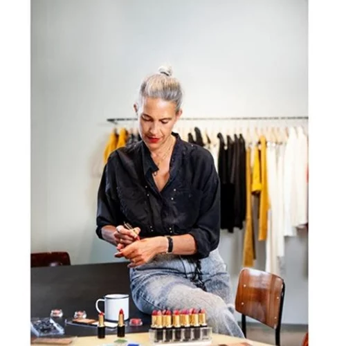 Η Isabel Marant θα κυκλοφορήσει σειρά μακιγιάζ με την L'Oréal Paris! Πότε; Τι; Μάθε τα όλα