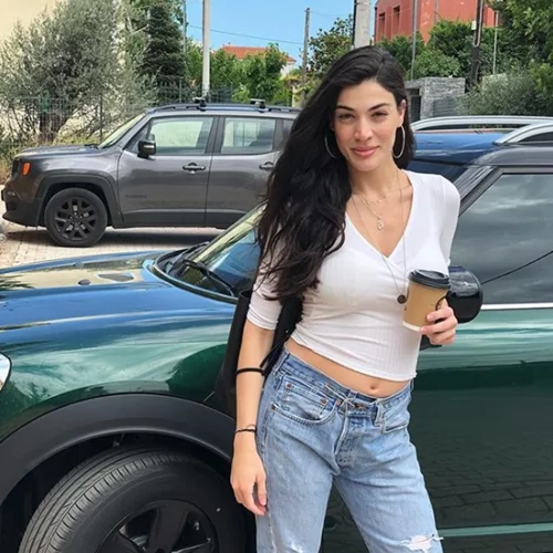 Ήβη Αδάμου | Μας δείχνει για πρώτη φορά την κόρη της