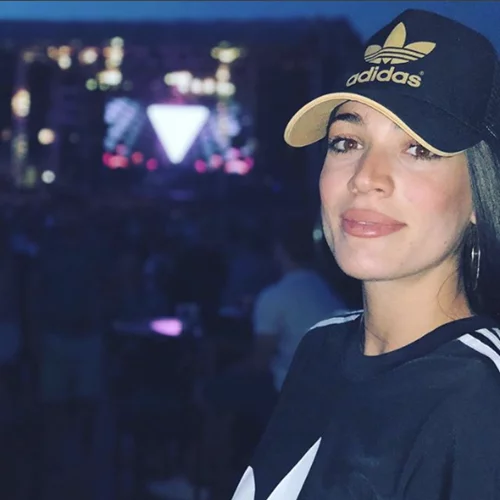 Ήβη Αδάμου | Στην αγκαλιά του Μιχάλη Κουινέλη λίγο πριν γεννήσει