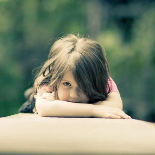 5 αρνητικές παιδικές εμπειρίες που διαμόρφωσαν τον χαρακτήρα μας ως ενήλικες