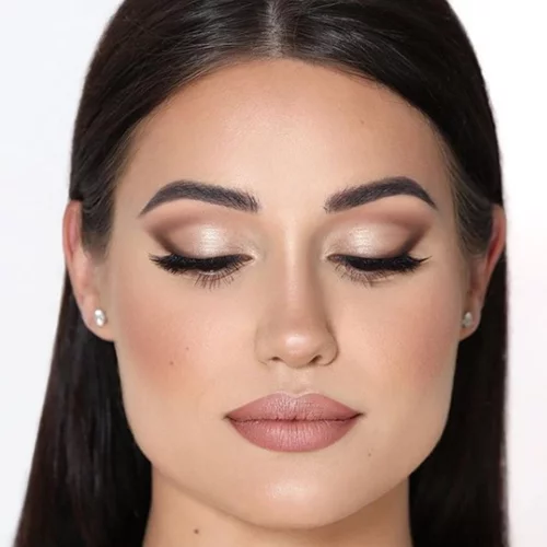 Αυτός ο beauty λογαριασμός είναι η απόλυτη εμμονή μας!