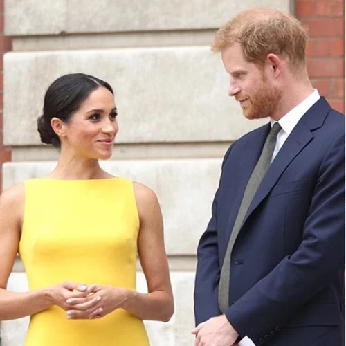 Η Meghan Markle και ο πρίγκιπας Harry επιστρέφουν στην Βρετανία