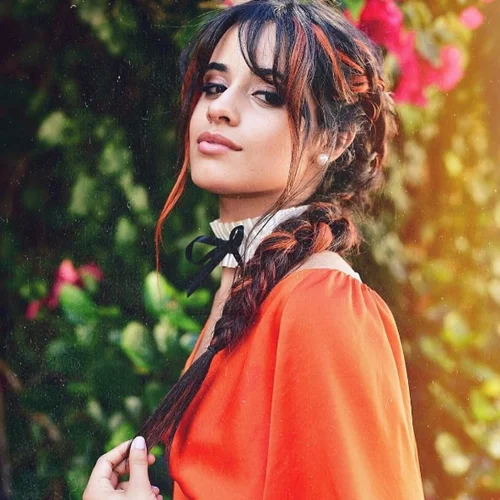 Havana, ooh na-na: Η Camila Cabello ετοιμάζει τη δική της σειρά μακιγιάζ με την L'Oréal Paris