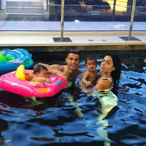 Η οικογένεια Ronaldo ετοιμάζεται για το δικό της reality show;