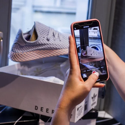 Η πιο ξεχωριστή έκθεση τέχνης ήρθε στην Αθήνα - και δεν πρέπει να τη χάσεις