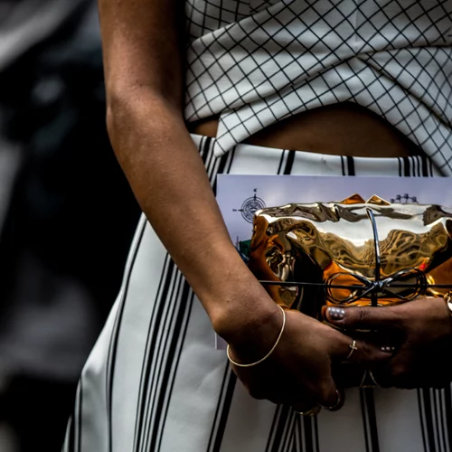 Οι πιο οικονομικές τσάντες θα αναβαθμίσουν το look σου στο λεπτό