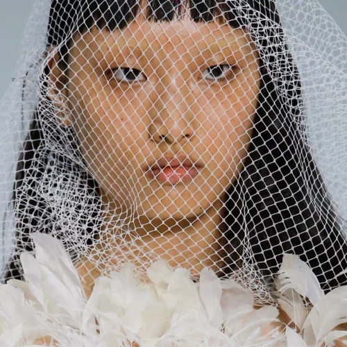 Το πέπλο επέστρεψε στην πιο ονειρεμένη εκδοχή του