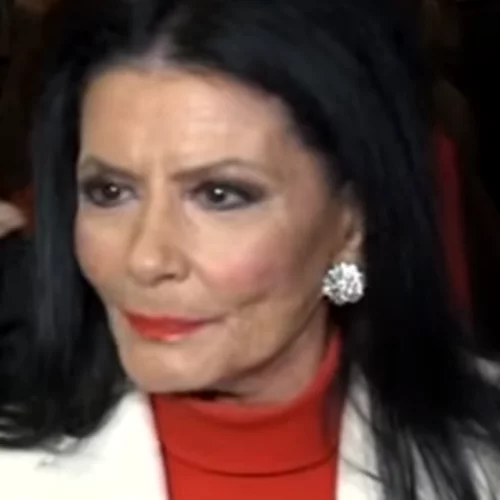 Ζωζώ Σαπουντζάκη | Εγκατέλειψε το σπίτι της στην Κινέτα!