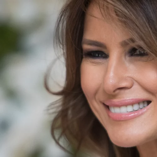 Η Melania Trump εξέπληξε τους πάντες με την εμφάνισή της