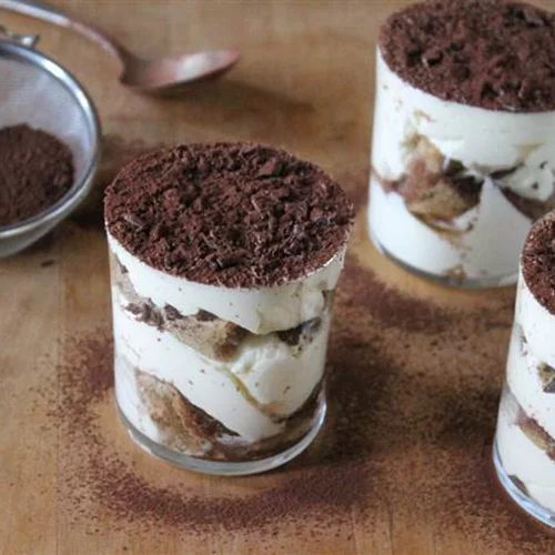 Τιραμισού σε ποτήρι – «σήκωσέ με ψηλά» γιατί δεν είμαι καλά