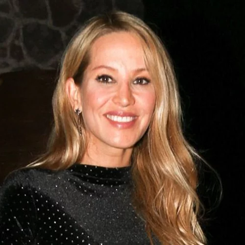 Το αυστηρό σχόλιο της Αννίτας Ναθαναήλ για την Ασημίνα Χατζηανδρέου | "Δεν θεωρώ υγιές να διαφημίζεις την σχέση σου με έναν άντρα 55 ετών"