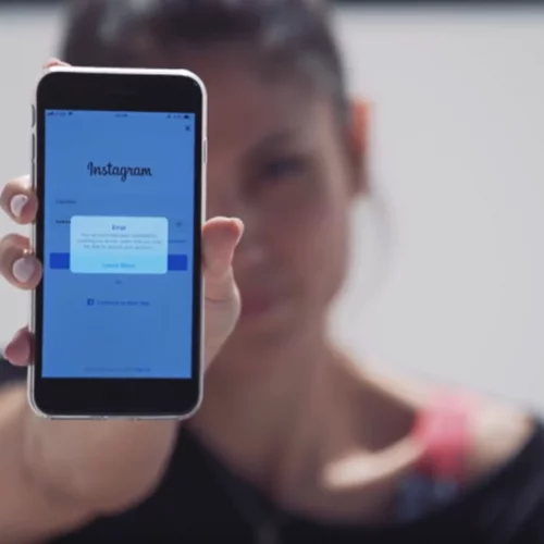 Μαίρη Συνατσάκη | Εξηγεί τι πραγματικά συνέβη με τον λογαριασμό της στο Instagram