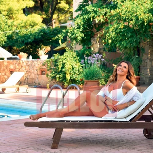 Μιμή Ντενίση | Μιλά για τη σχέση της με το χρόνο και τις νέες πρωταγωνίστριες