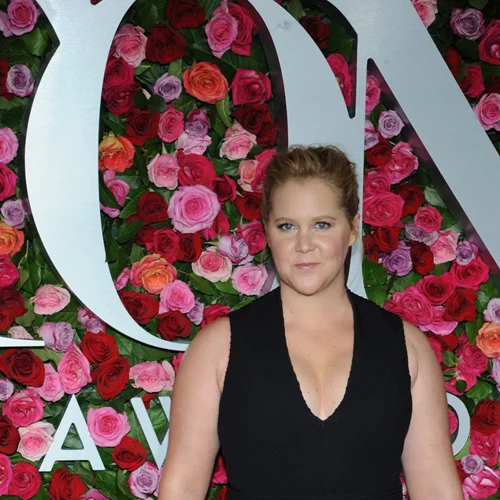 Amy Schumer | Πώς αντέδρασε όταν είδε μία επεξεργασμένη φωτογραφία της;