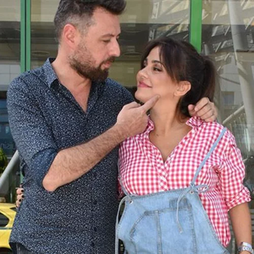 Αγγελική Δαλιάνη - Μάνος Παπαγιάννης | Βαφτίζουν τον γιο τους!