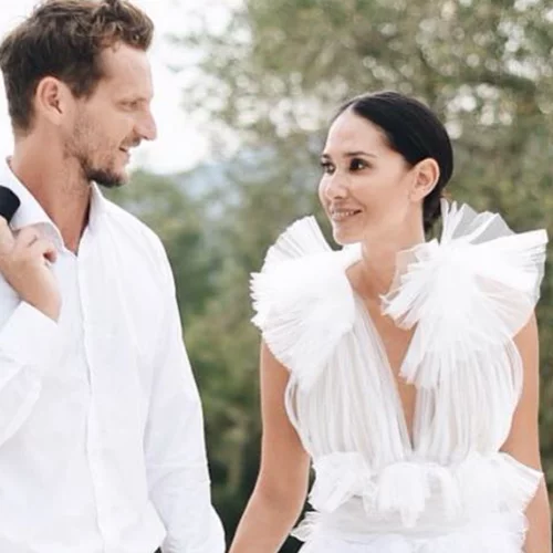 Αυτή η πριγκίπισσα φόρεσε το νυφικό των ονείρων σου