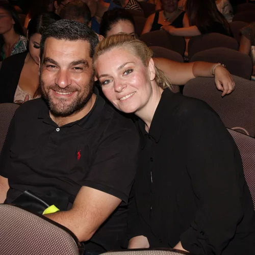 Ελισάβετ Μουτάφη - Μάνος Νιφλής | Σήμερα ο γάμος τους στη Σαντορίνη