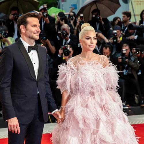 Φεστιβάλ Βενετίας: Δες τις εντυπωσιακές εμφανίσεις από την πρεμιέρα του A Star is Born